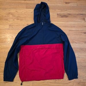 Swiss Tech Windbreaker with hood blue red front zipper pocket size Small 34-36